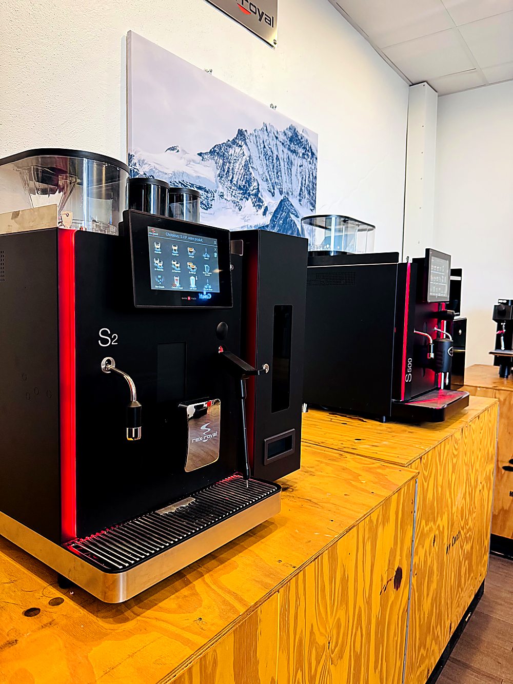 Machines automatiques REX ROYAL en showroom